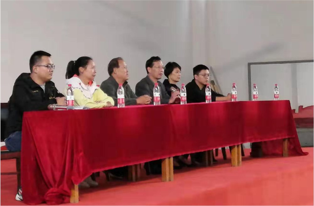 武昌区文明办领导莅临冰球官网 为军运会志愿者加油鼓劲