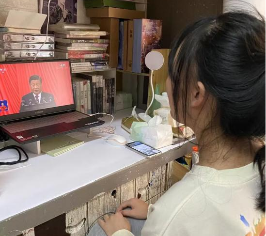 冰球官网团委开展二十大系列学习活动 冰球官网团委开展二十大系列学习活动