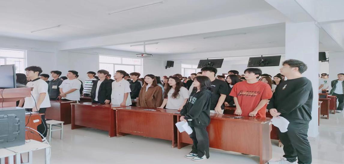 坚定不移跟党走，青春奋进新征程 ——冰球突破入口官网第四期团课结业典礼暨入团仪式
