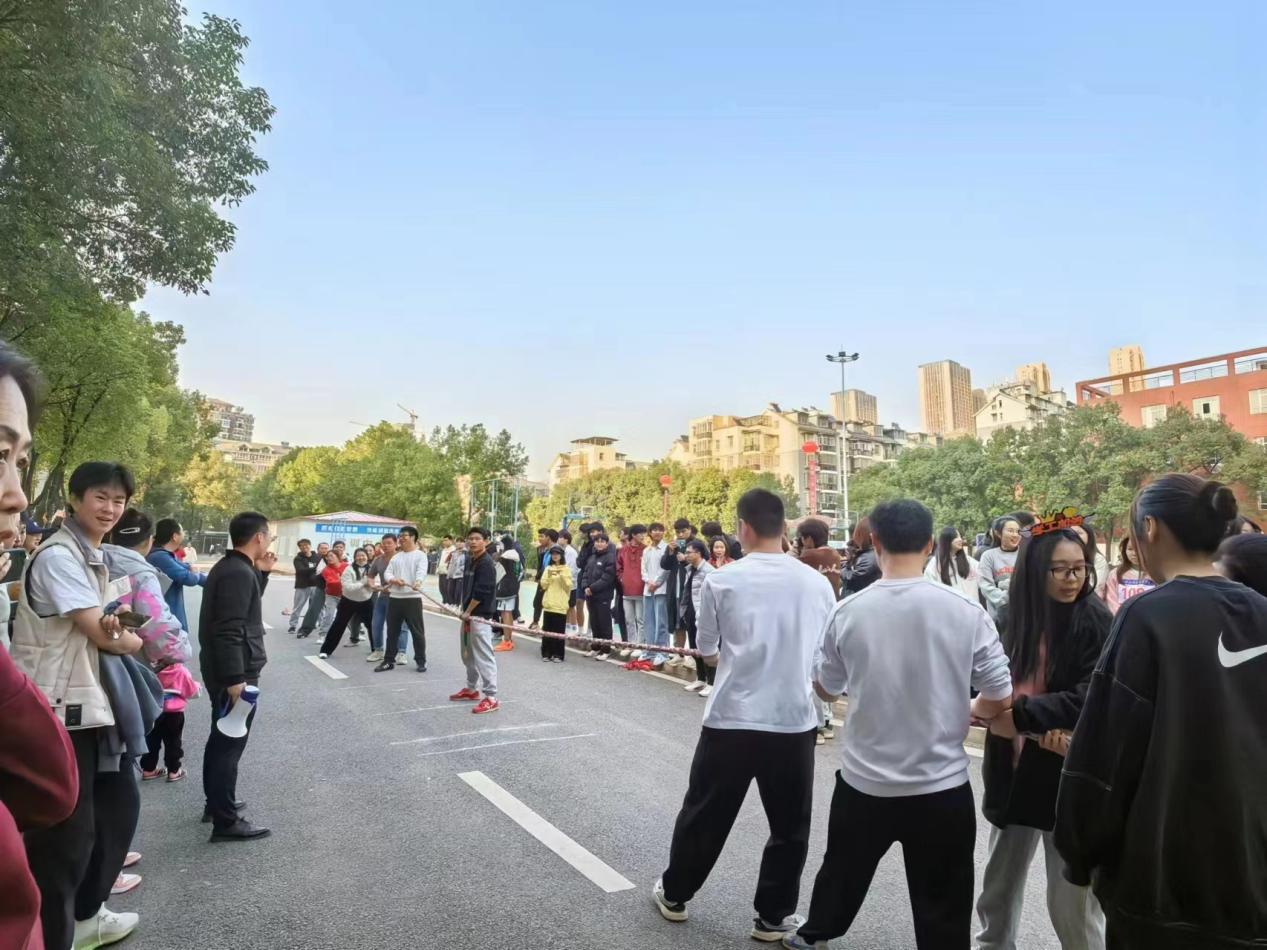 青春奋进新时代,运动逐梦向未来——冰球突破入口官网2023年秋季运动会暨教职工运动会 青春奋进新时代,运动逐梦向未来——冰球突破入口官网2023年秋季运动会暨教职工运动会