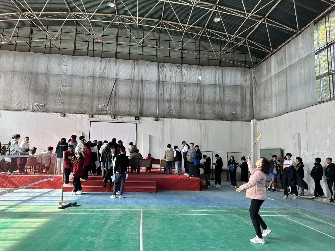 青春奋进新时代,运动逐梦向未来——冰球突破入口官网2023年秋季运动会暨教职工运动会 青春奋进新时代,运动逐梦向未来——冰球突破入口官网2023年秋季运动会暨教职工运动会