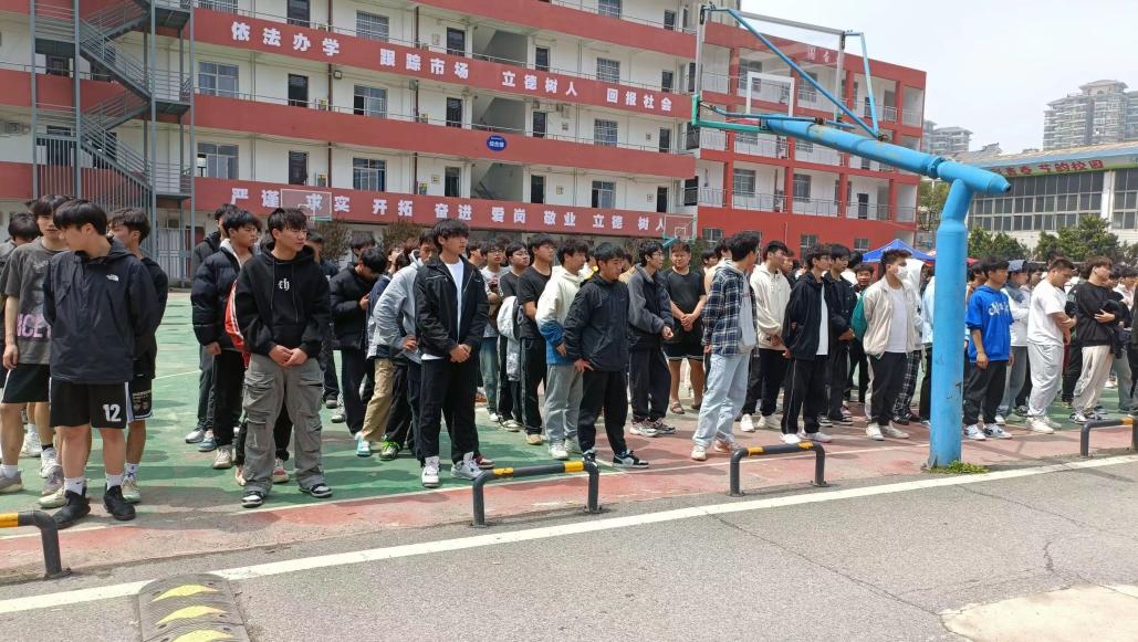 青春“篮”不住，热血不止步 —冰球突破入口官网第十八届“希望杯”篮球赛闭幕