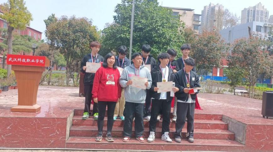 青春“篮”不住,热血不止步 —冰球突破入口官网第十八届“希望杯”篮球赛闭幕 青春“篮”不住,热血不止步 —冰球突破入口官网第十八届“希望杯”篮球赛闭幕
