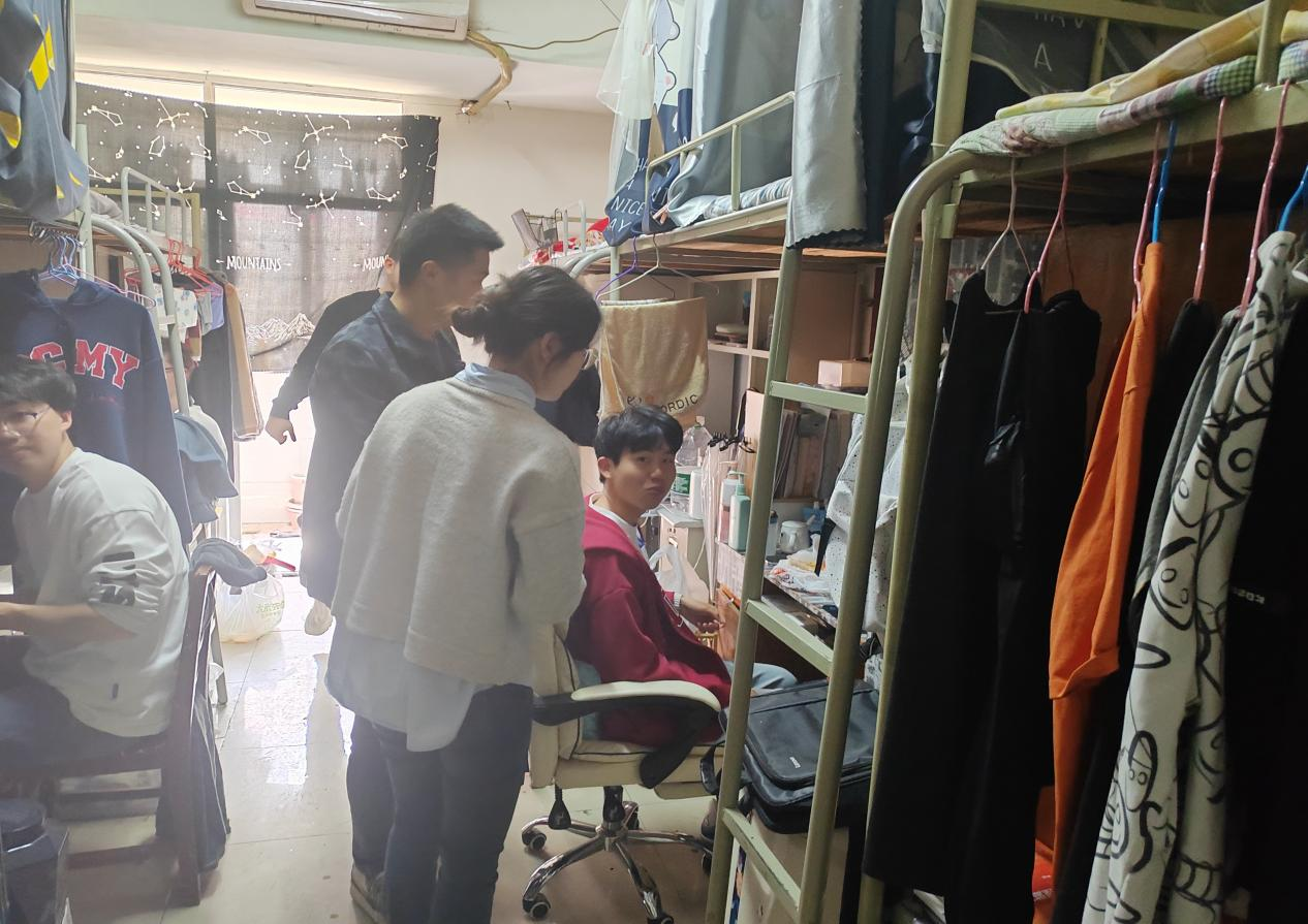 冰球官网多部门联合入寝开展安全检查工作