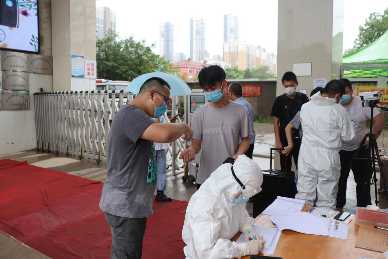 欢迎回家!冰球突破入口官网迎来2020届首批毕业生返校 欢迎回家!冰球突破入口官网迎来2020届首批毕业生返校